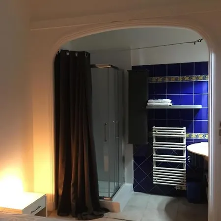 Pres De La Plage Ensoleille Apartamento *